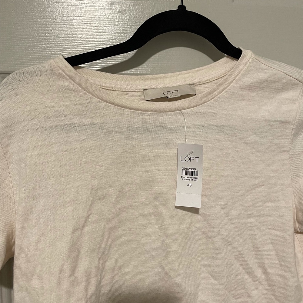 NWT Loft Floral Chiffon Trim Bottom Ruffle Top - Picture 3 of 4